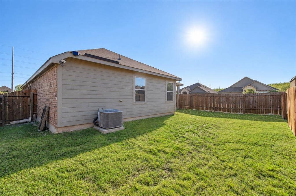 717 Lansman Trail, Denton, TX 76207