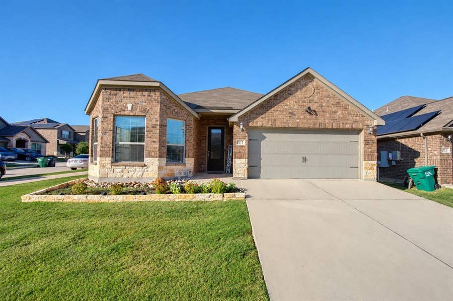 Property photo for 717 Lansman Trail, Denton, TX