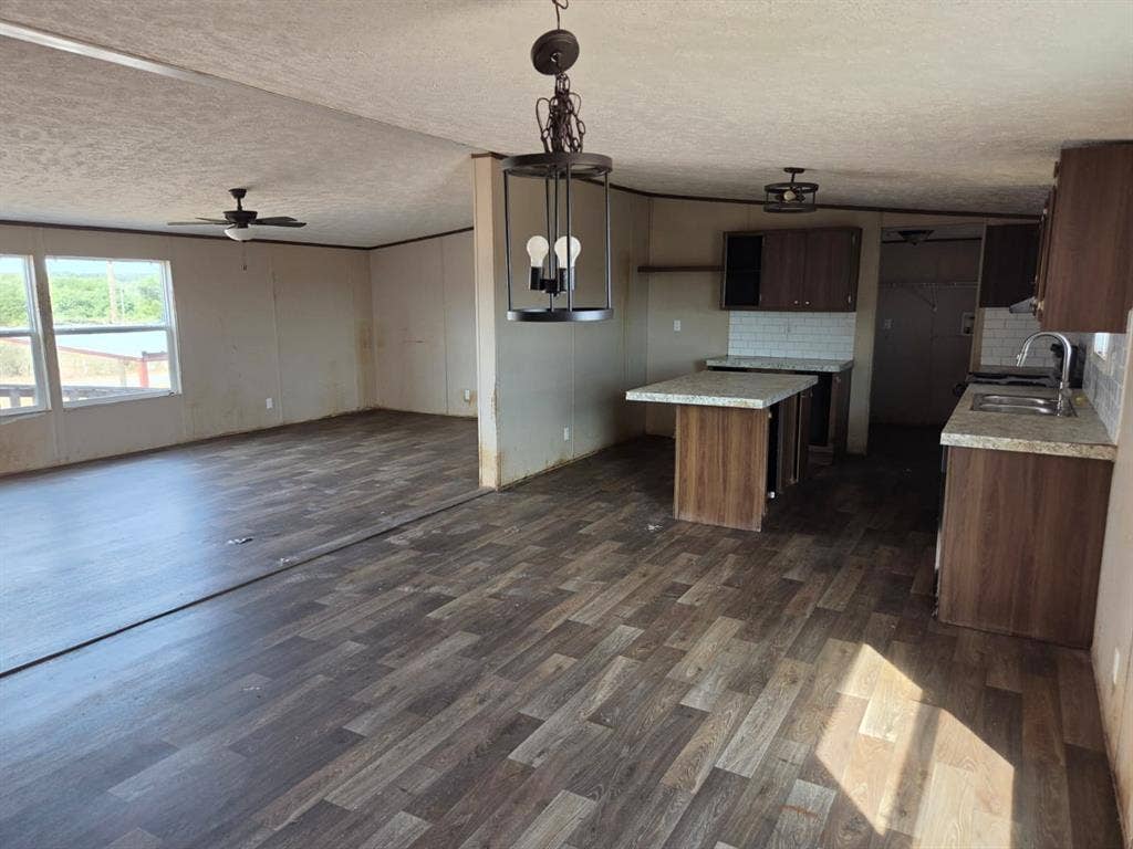 359 County Road 4791, Boyd, TX 76023