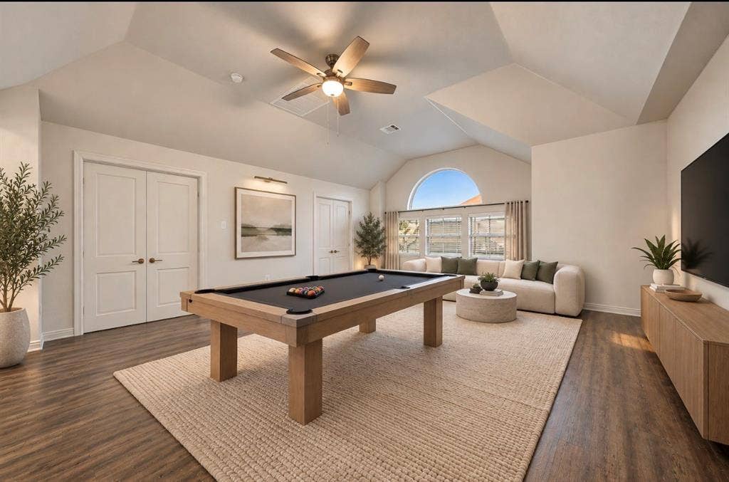 Upstairs game room opens to below