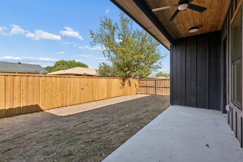 921 Woodcrest Drive, Lancaster, TX 75134 921 Woodcrest Drive, Lancaster, TX 75134