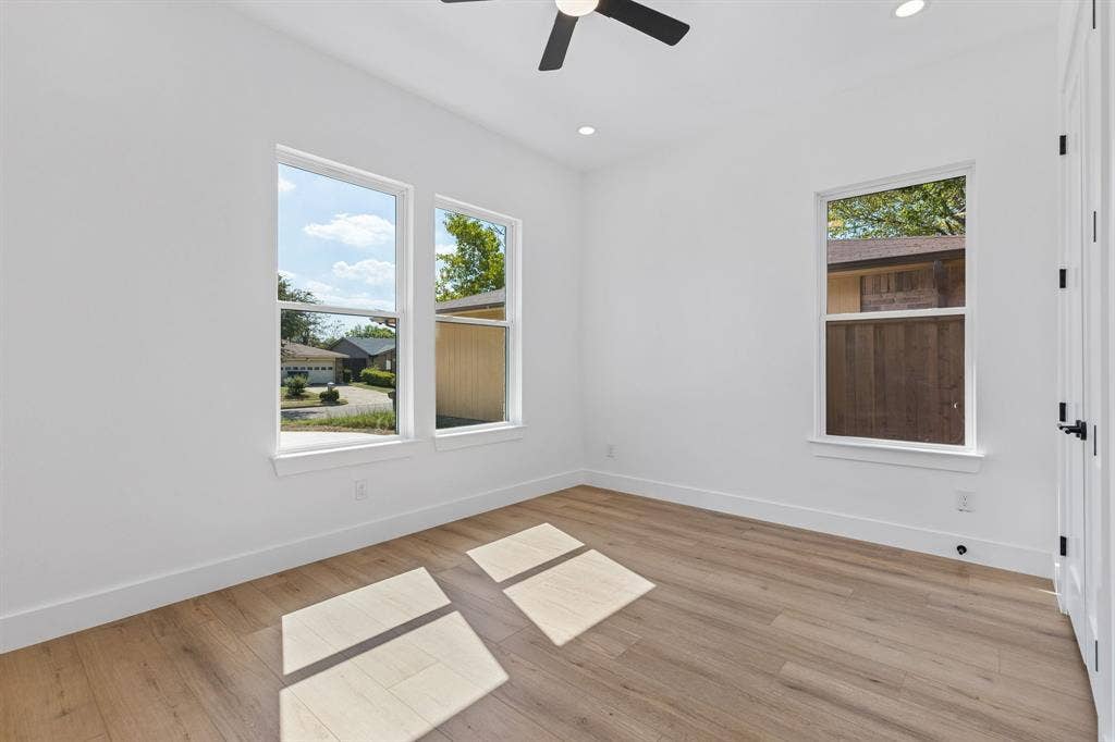 921 Woodcrest Drive, Lancaster, TX 75134 921 Woodcrest Drive, Lancaster, TX 75134
