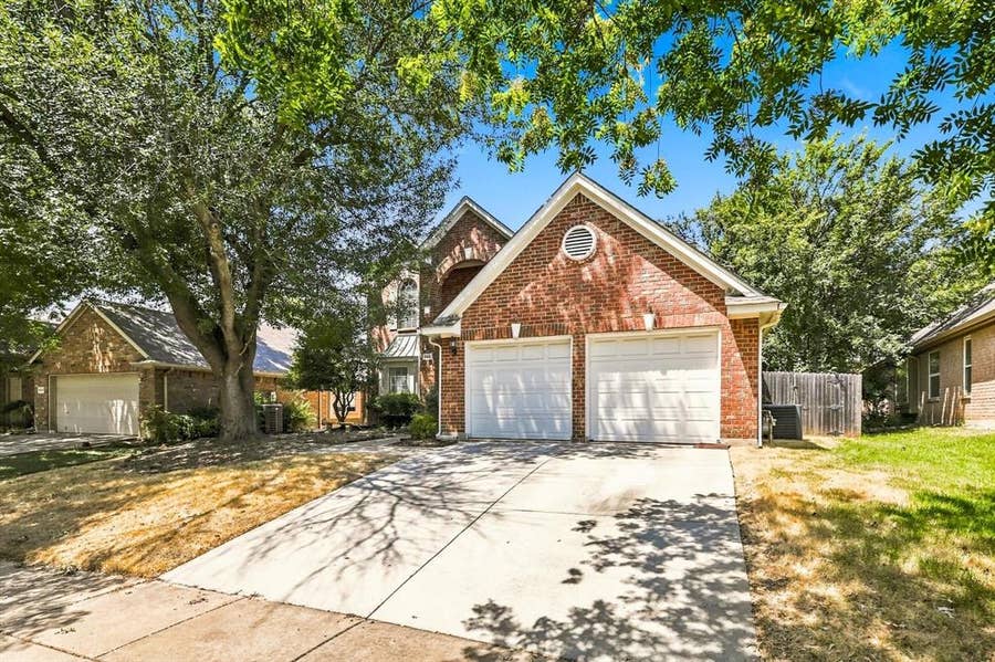 Property photo for 5445 Lake Powell Drive, Fort Worth, TX