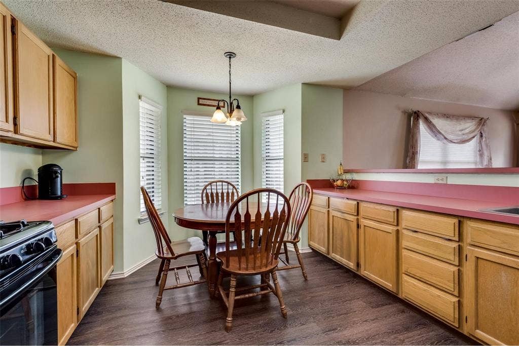 2616 Widgeon Way, Mesquite, TX 75181 2616 Widgeon Way, Mesquite, TX 75181