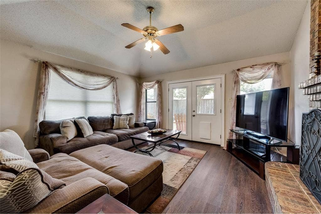 2616 Widgeon Way, Mesquite, TX 75181 2616 Widgeon Way, Mesquite, TX 75181