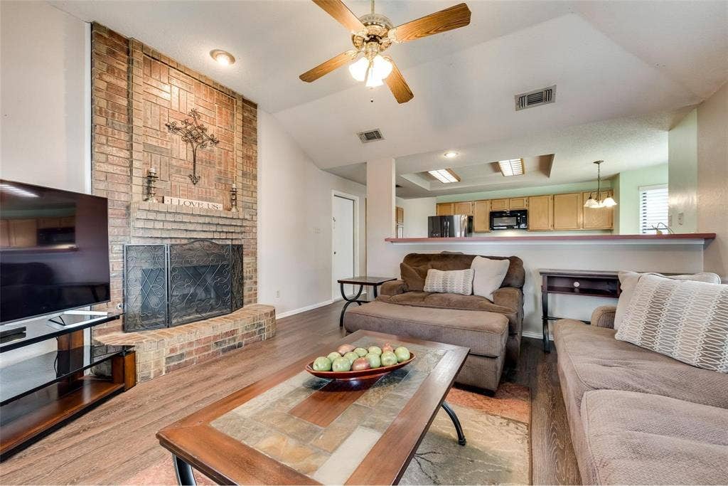 2616 Widgeon Way, Mesquite, TX 75181 2616 Widgeon Way, Mesquite, TX 75181