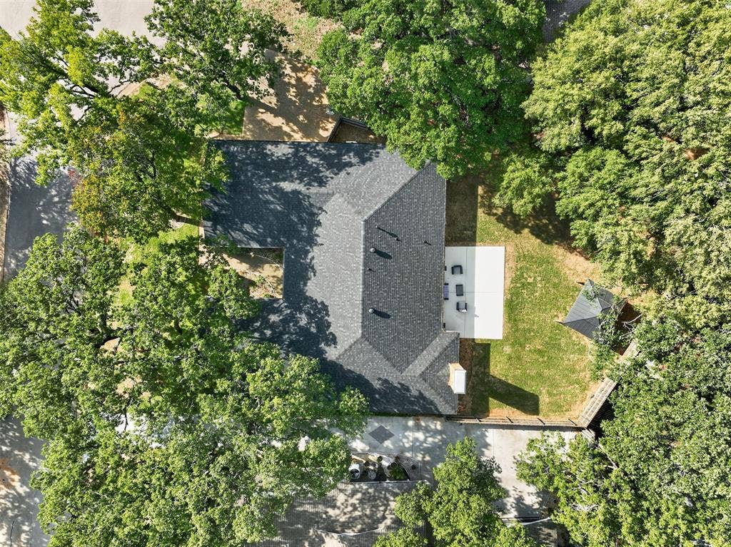 2304 Belfry Court, Arlington, TX 76011