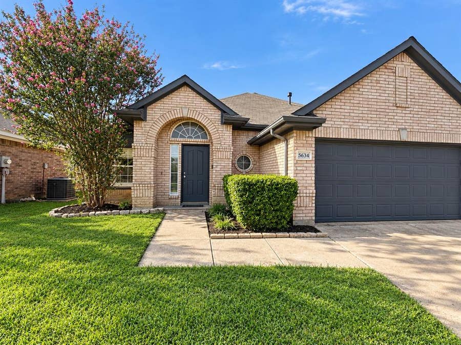 Property photo for 5634 Indian Hill Drive, Arlington, TX