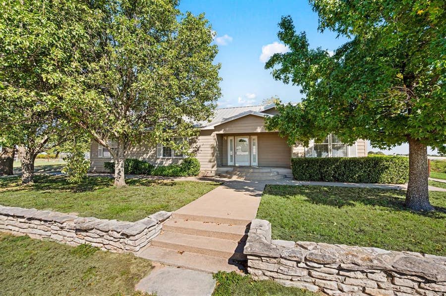 Property photo for 4103 Tolar Highway, Tolar, TX