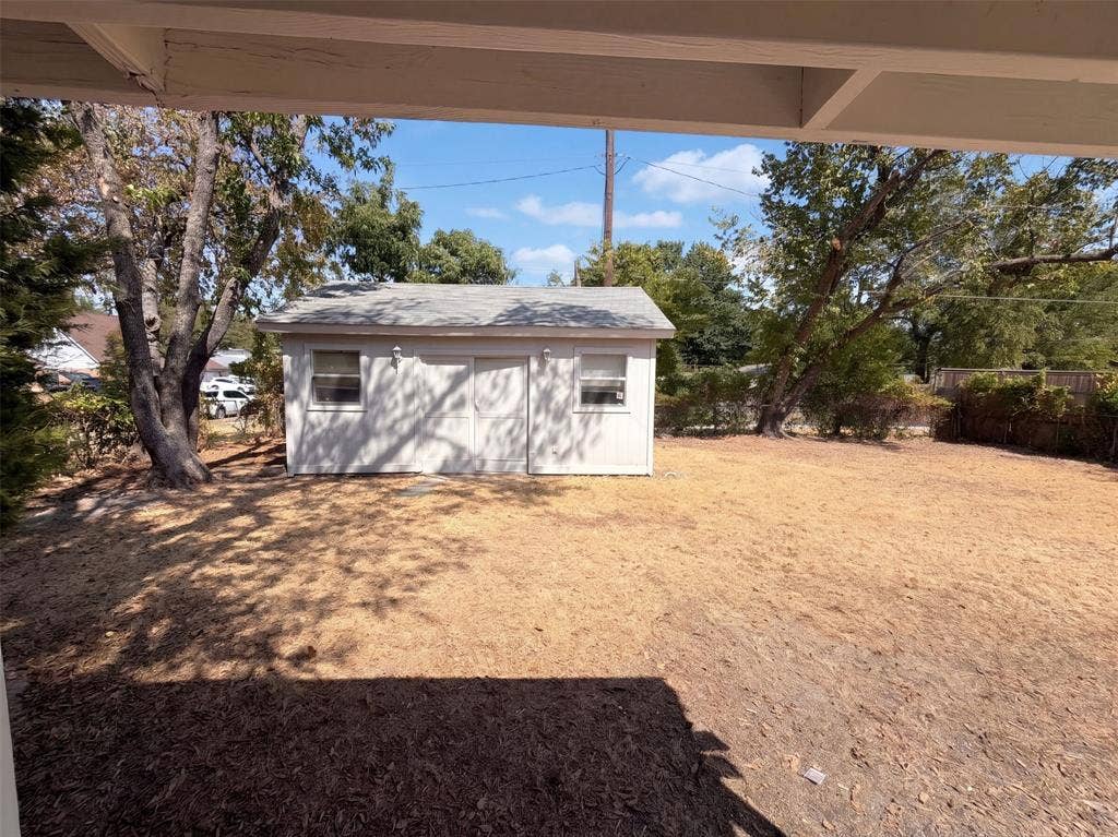 2331 Royal Drive, Garland, TX 75041 2331 Royal Drive, Garland, TX 75041
