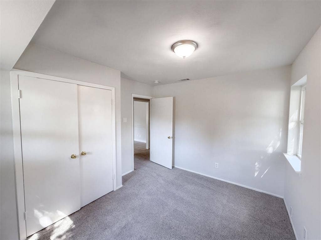 2331 Royal Drive, Garland, TX 75041 2331 Royal Drive, Garland, TX 75041