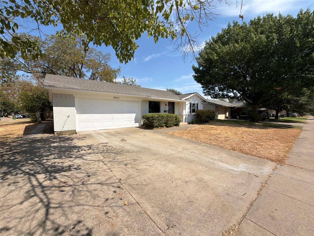 2331 Royal Drive, Garland, TX 75041 2331 Royal Drive, Garland, TX 75041