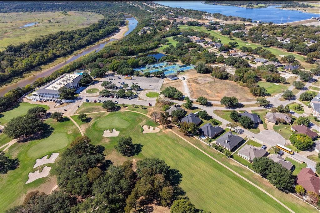 2513 Buckskin Drive, Granbury, TX 76049 2513 Buckskin Drive, Granbury, TX 76049