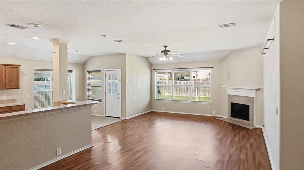 1029 Abigail Drive, Arlington, TX 76002 1029 Abigail Drive, Arlington, TX 76002