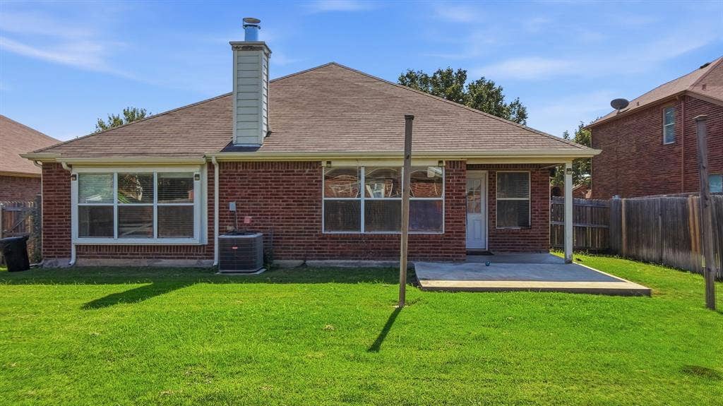 1029 Abigail Drive, Arlington, TX 76002 1029 Abigail Drive, Arlington, TX 76002