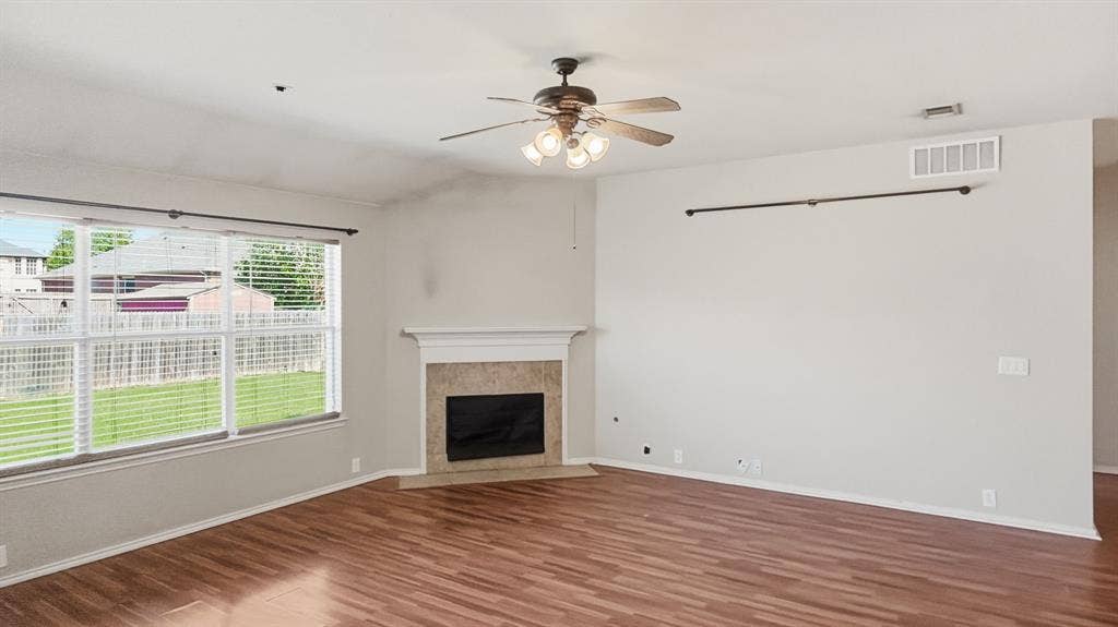 1029 Abigail Drive, Arlington, TX 76002 1029 Abigail Drive, Arlington, TX 76002