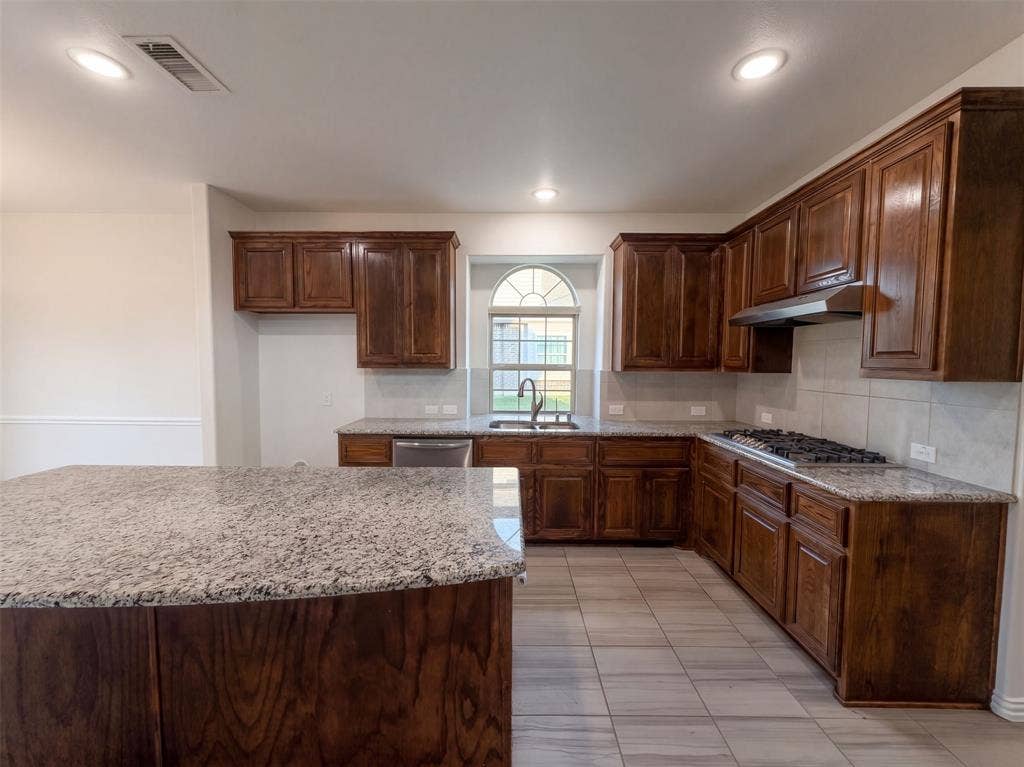 908 Heath Creek Drive, DeSoto, TX 75115 908 Heath Creek Drive, DeSoto, TX 75115