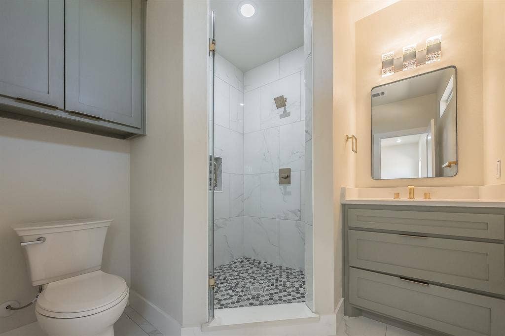 1019 Newby Avenue, Bridgeport, TX 76426