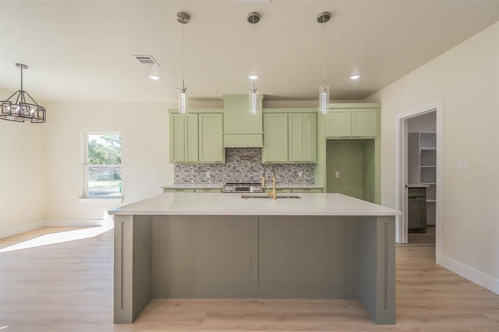 1019 Newby Avenue, Bridgeport, TX 76426