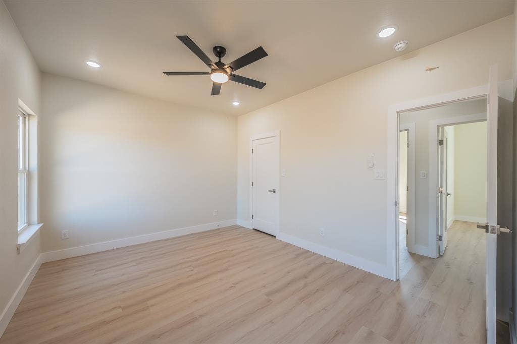 1019 Newby Avenue, Bridgeport, TX 76426