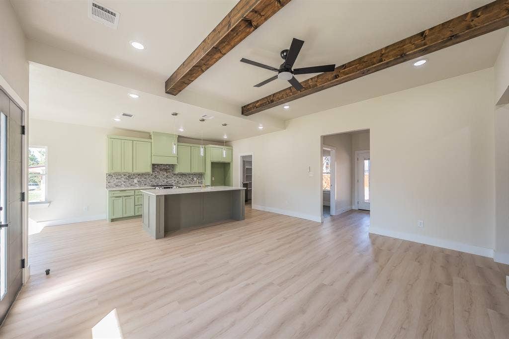 1019 Newby Avenue, Bridgeport, TX 76426