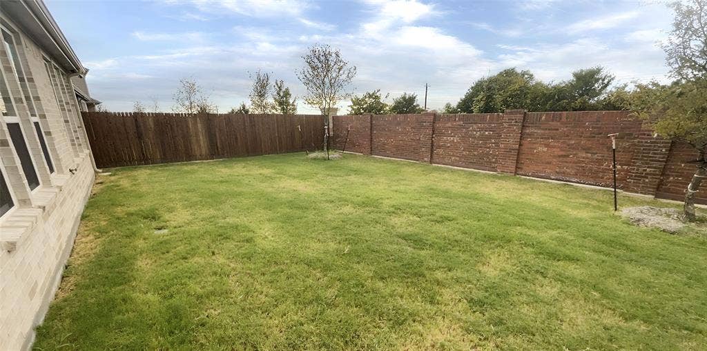 3925 Calderwood Drive, McKinney, TX 75071 3925 Calderwood Drive, McKinney, TX 75071