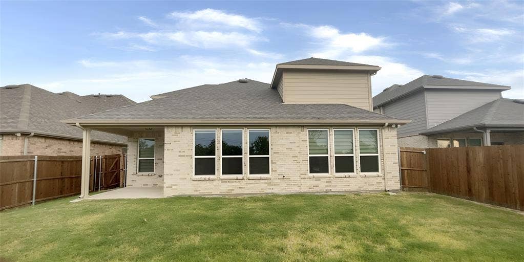3925 Calderwood Drive, McKinney, TX 75071 3925 Calderwood Drive, McKinney, TX 75071