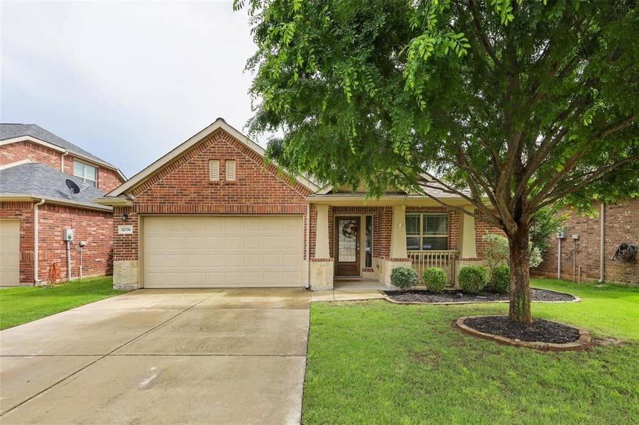 Property photo for 12116 Knots Lane, Frisco, TX