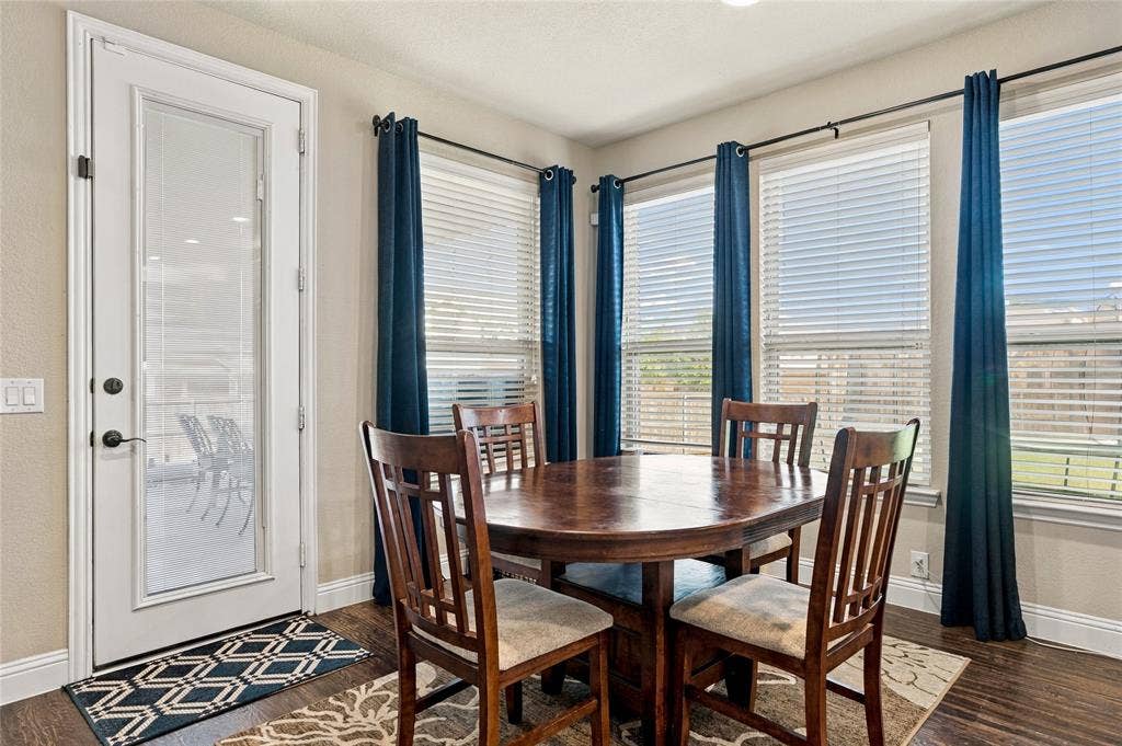 2820 Mariposa Drive, Grand Prairie, TX 75054 Versatile dining space with views of the backyard.