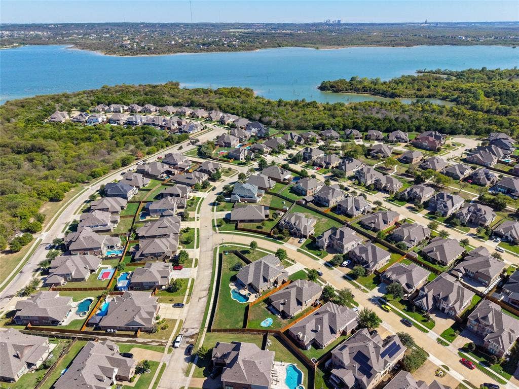 2820 Mariposa Drive, Grand Prairie, TX 75054 Additional aerial view capturing the neighborhood and surrounding landscape.