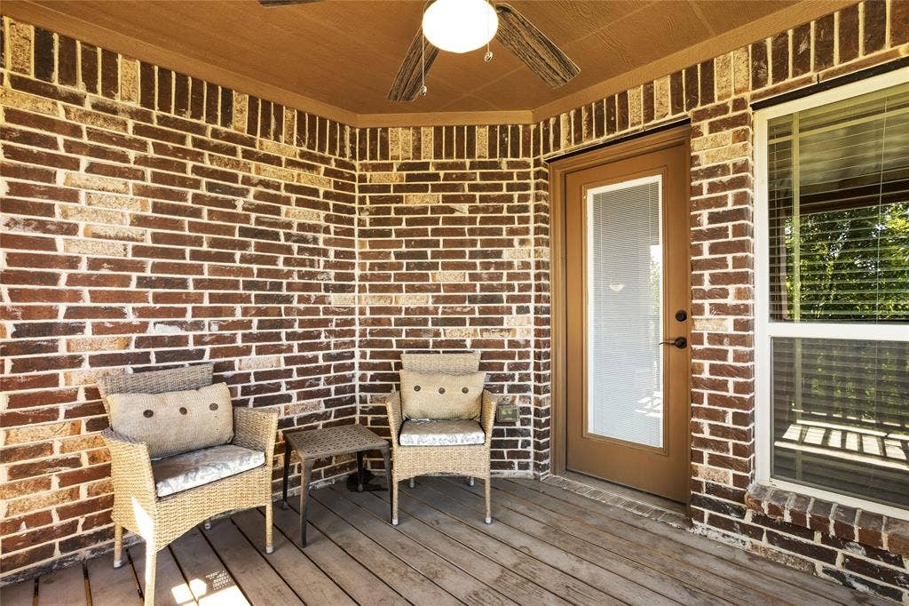 2820 Mariposa Drive, Grand Prairie, TX 75054 Charming covered outdoor space.