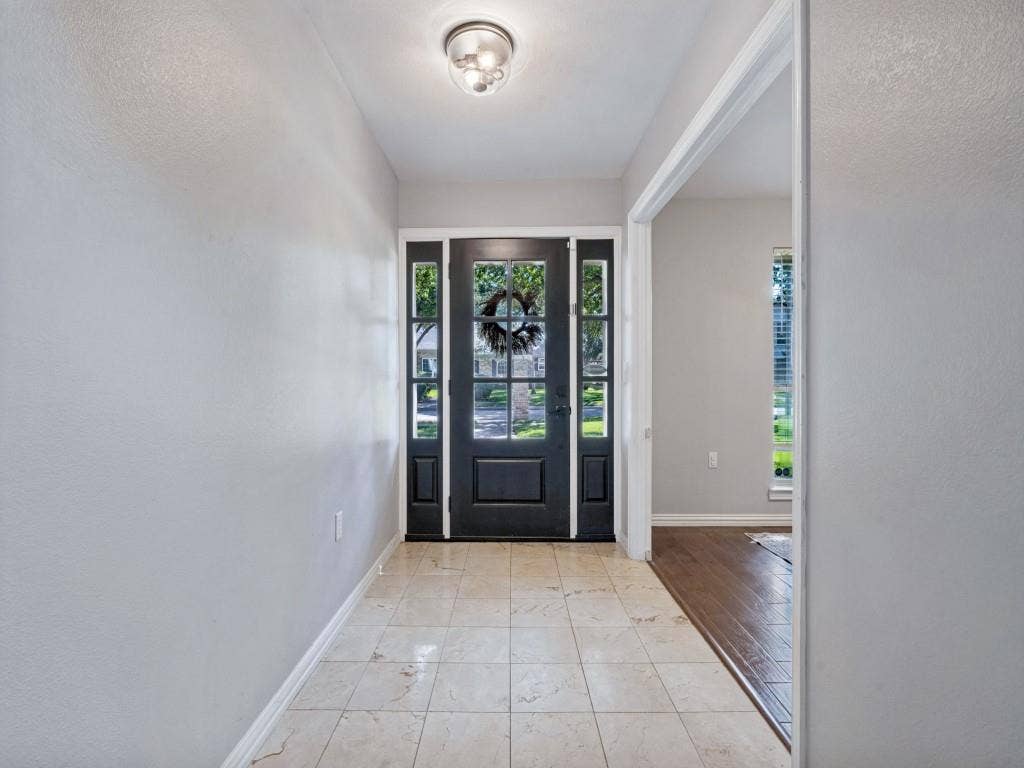1811 Centenary Drive, Richardson, TX 75081 1811 Centenary Drive, Richardson, TX 75081