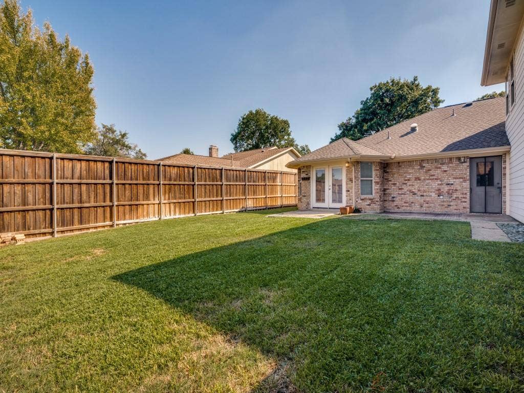 1811 Centenary Drive, Richardson, TX 75081 1811 Centenary Drive, Richardson, TX 75081