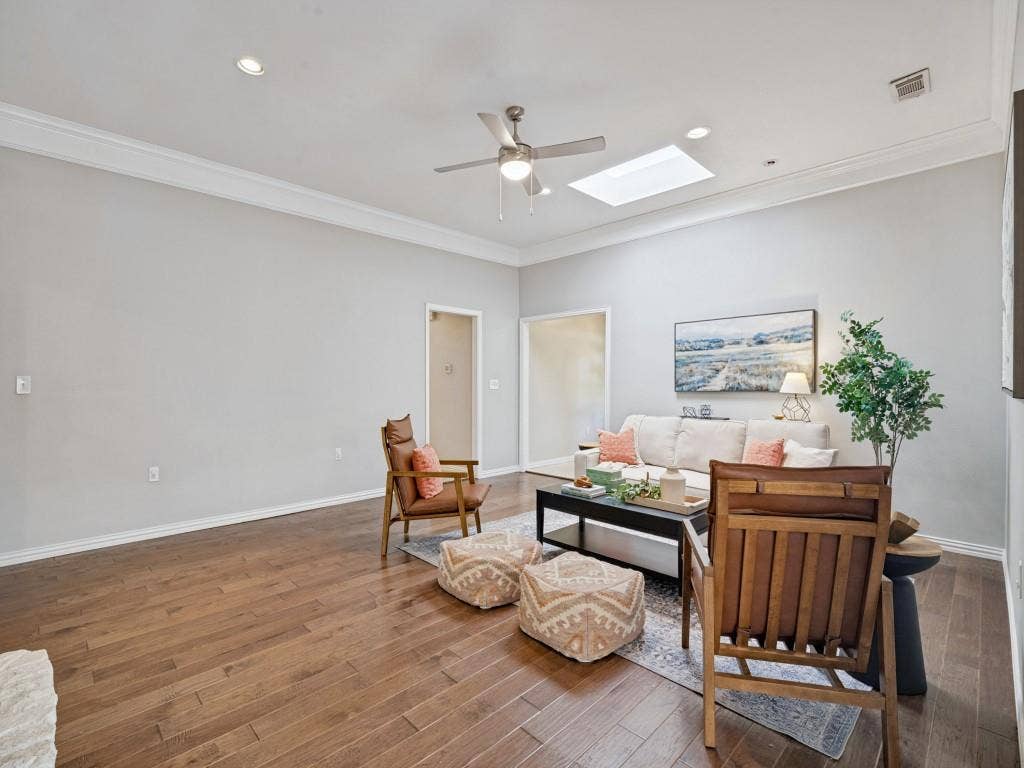 1811 Centenary Drive, Richardson, TX 75081 1811 Centenary Drive, Richardson, TX 75081