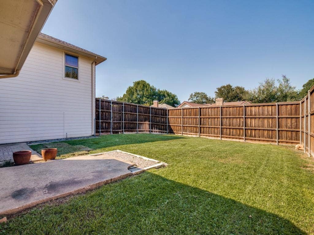 1811 Centenary Drive, Richardson, TX 75081 1811 Centenary Drive, Richardson, TX 75081