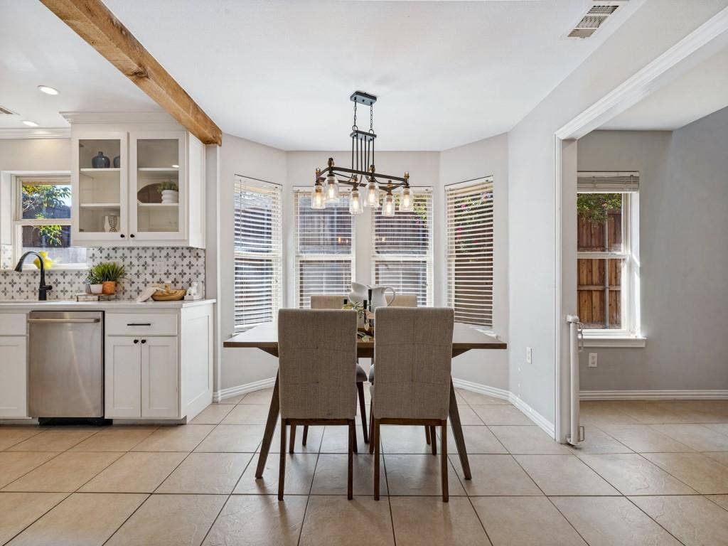 1811 Centenary Drive, Richardson, TX 75081 1811 Centenary Drive, Richardson, TX 75081