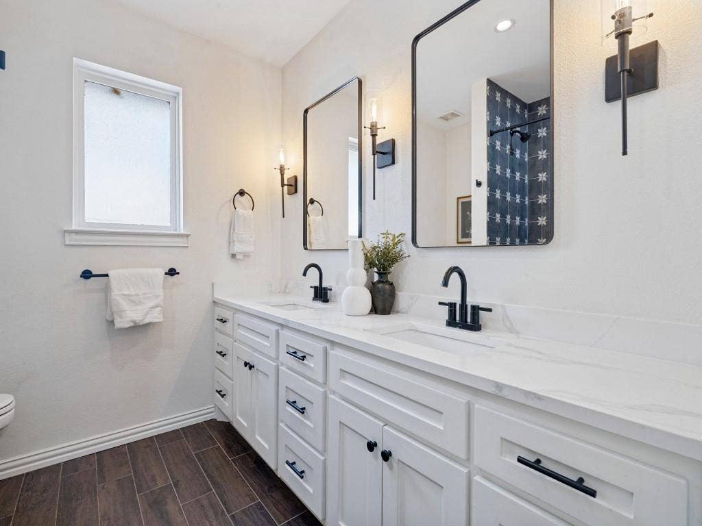 1811 Centenary Drive, Richardson, TX 75081 1811 Centenary Drive, Richardson, TX 75081