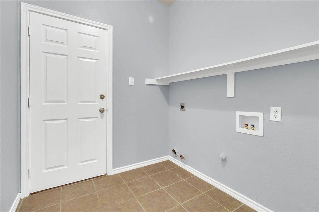 6710 Creek Bend, Rowlett, TX 75089 6710 Creek Bend, Rowlett, TX 75089