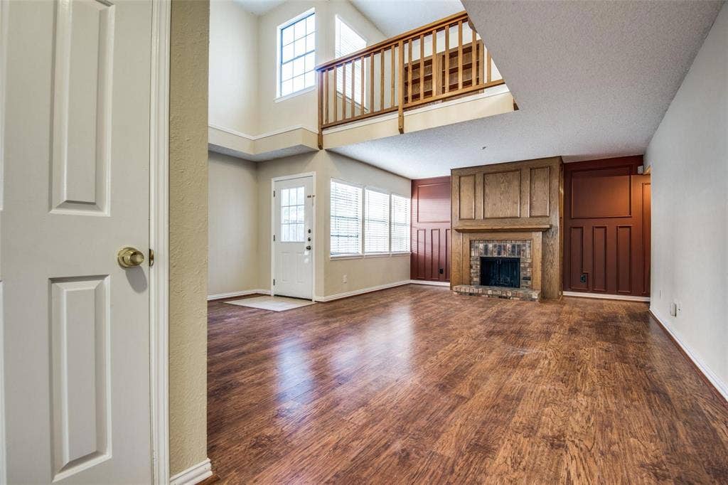300 Canyon Lane, Irving, TX 75063 300 Canyon Lane, Irving, TX 75063