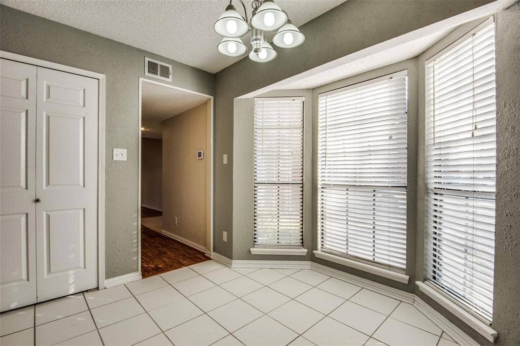 300 Canyon Lane, Irving, TX 75063 300 Canyon Lane, Irving, TX 75063