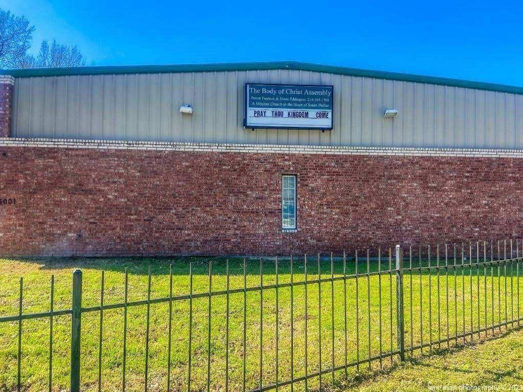 5001 Crozier Street, Dallas, TX 75215 Red brick exterior with metal paneling