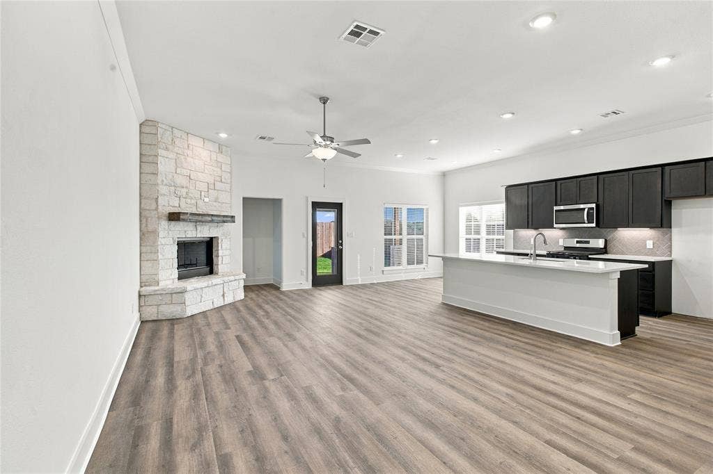 4215 Hummingbird Drive, Sherman, TX 75092
