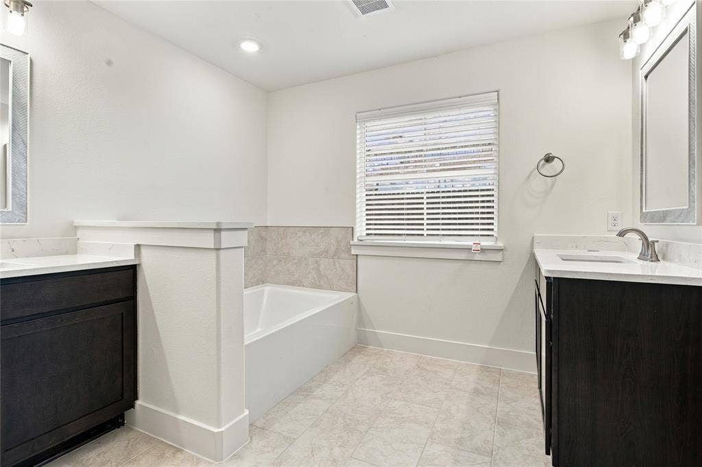 4215 Hummingbird Drive, Sherman, TX 75092