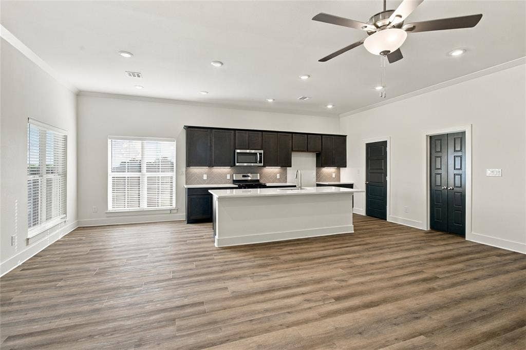 4215 Hummingbird Drive, Sherman, TX 75092