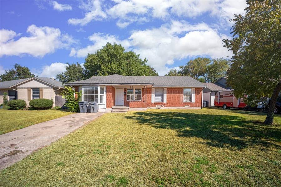 Property photo for 2823 San Marcus Avenue, Dallas, TX