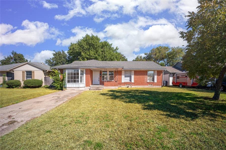 Property photo for 2823 San Marcus Avenue, Dallas, TX