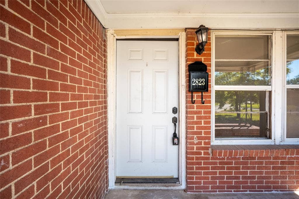 2823 San Marcus Avenue, Dallas, TX 75228 2823 San Marcus Avenue, Dallas, TX 75228