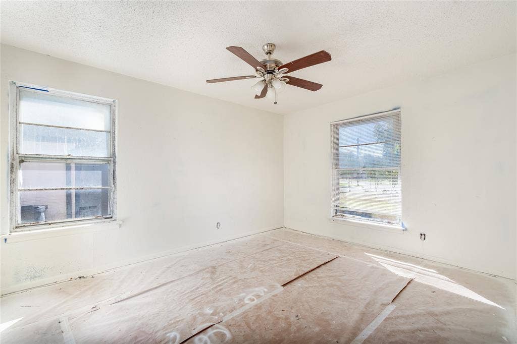 2823 San Marcus Avenue, Dallas, TX 75228 2823 San Marcus Avenue, Dallas, TX 75228