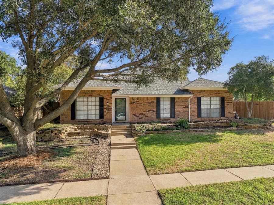 Property photo for 841 Villa Ridge Drive, Garland, TX