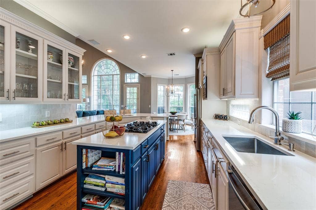 9352 Stratford Way, Dallas, TX 75220 9352 Stratford Way, Dallas, TX 75220